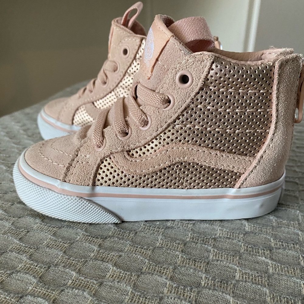 6M Walker Vans SK8-Hi Zip Sneaker Rose Gold Suede